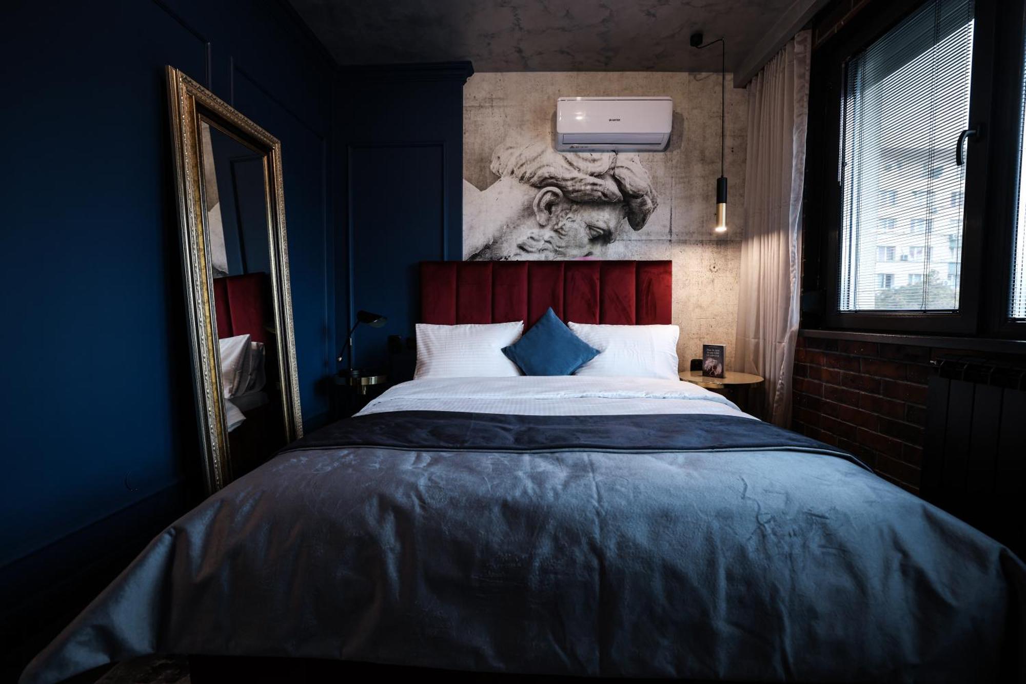 Harley Quinn Apartment Bucharest Luaran gambar